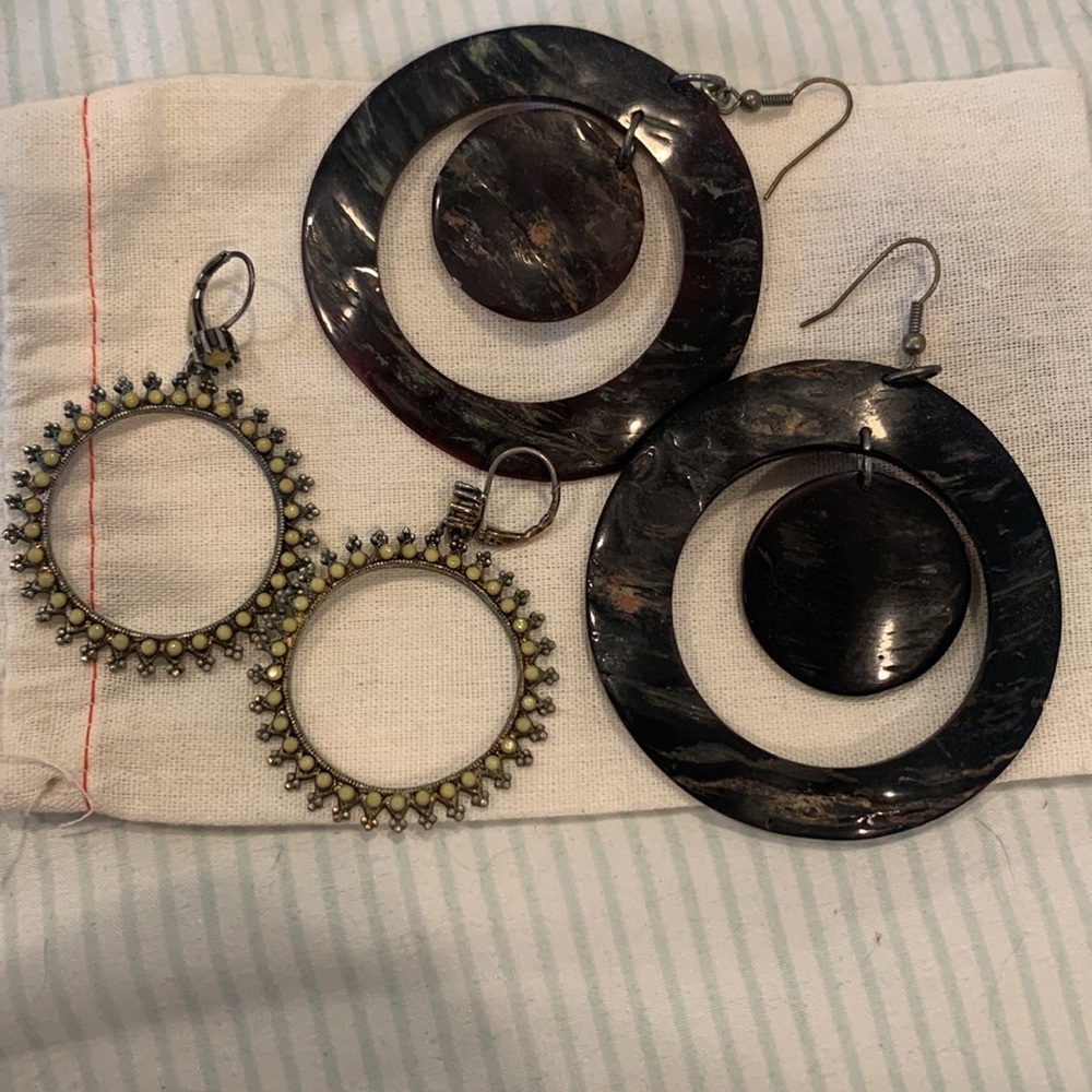 Costume Jewelry Earring Set